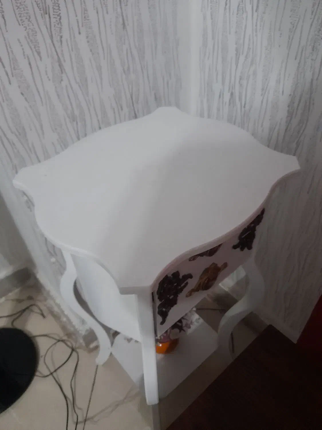 میز تلفن|میز تلفن|خمینیشهر, |دیوار