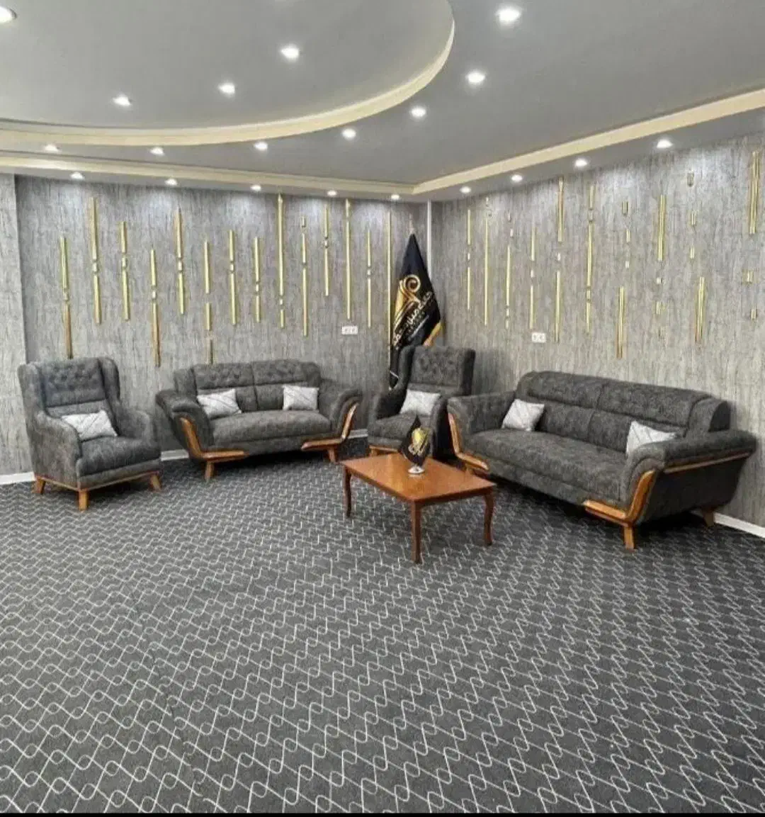 Jgvg مبلمان 8+نفره نقلی بسیارشیک باقیمت باورنکردنی|مبلمان خانگی و میز عسلی|اصفهان, باغ زرشک|دیوار