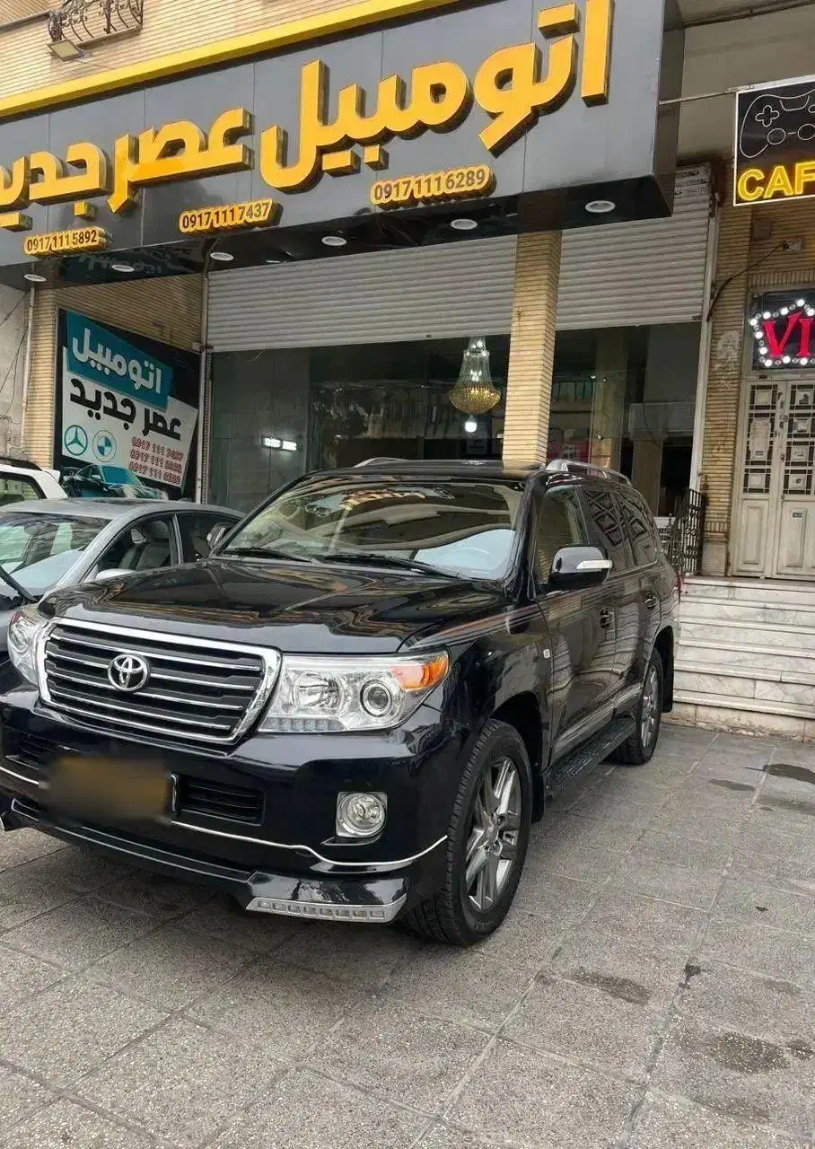 تویوتا لندکروز ۲۰۱۱ فول ۶۰ ساله رنگدار|خودرو سواری و وانت|شیراز, سینما سعدی|دیوار