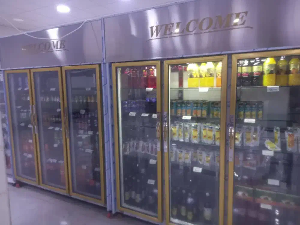 یخچال صنعتی بزرگ ۳ درب کاملا نو چندماه کار|فروشگاه و مغازه|مسجد سلیمان, |دیوار