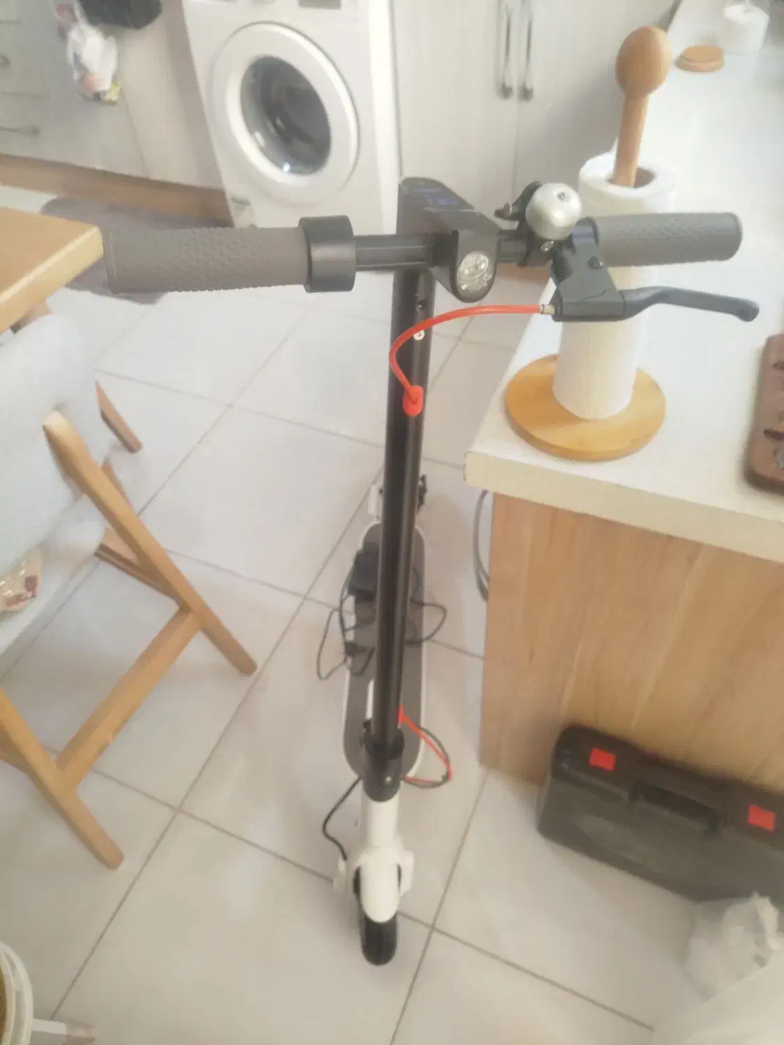 اسکوتر برقی|دوچرخه، اسکیت، اسکوتر|کیش, |دیوار