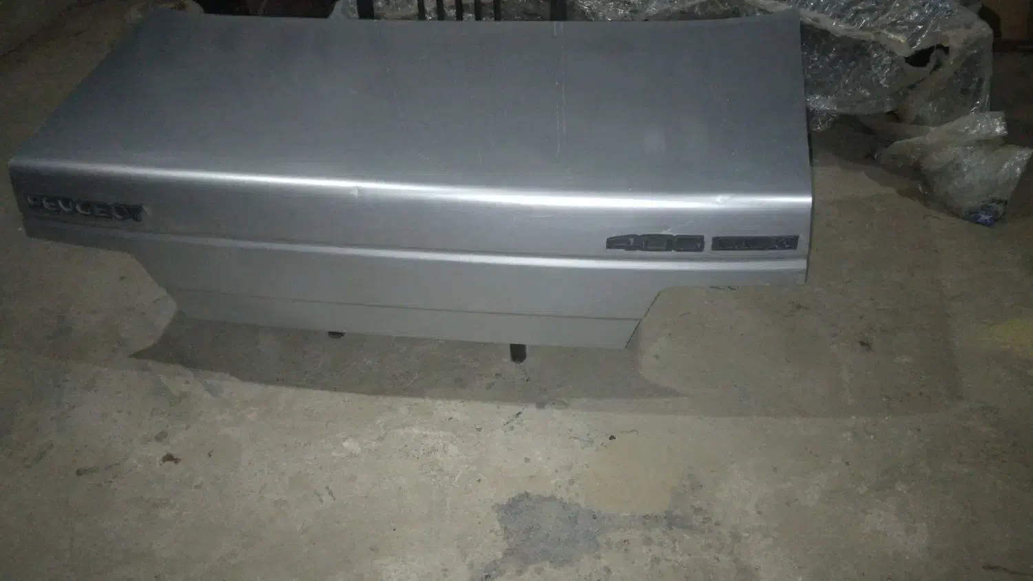 صندوق پژو۴۰۵ نقزه ای رنگ فابریک|قطعات یدکی و لوازم جانبی|لاران, |دیوار