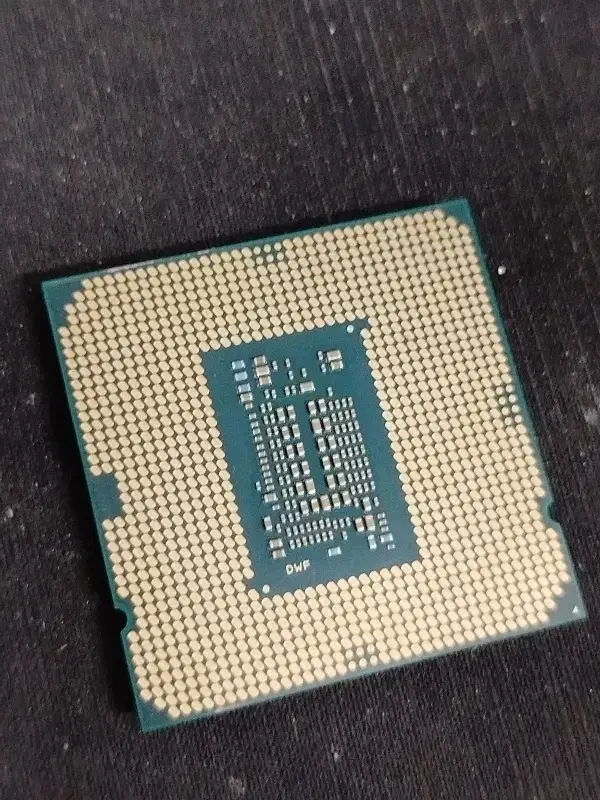 پردازنده CPU G6405|قطعات و لوازم جانبی رایانه|قم, بیست متری ولیعصر|دیوار