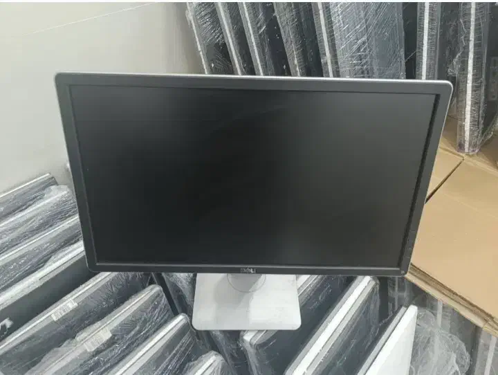 مانیتورهای ۲۲ اینچ  led برند  dell|قطعات و لوازم جانبی رایانه|شهرکرد, |دیوار