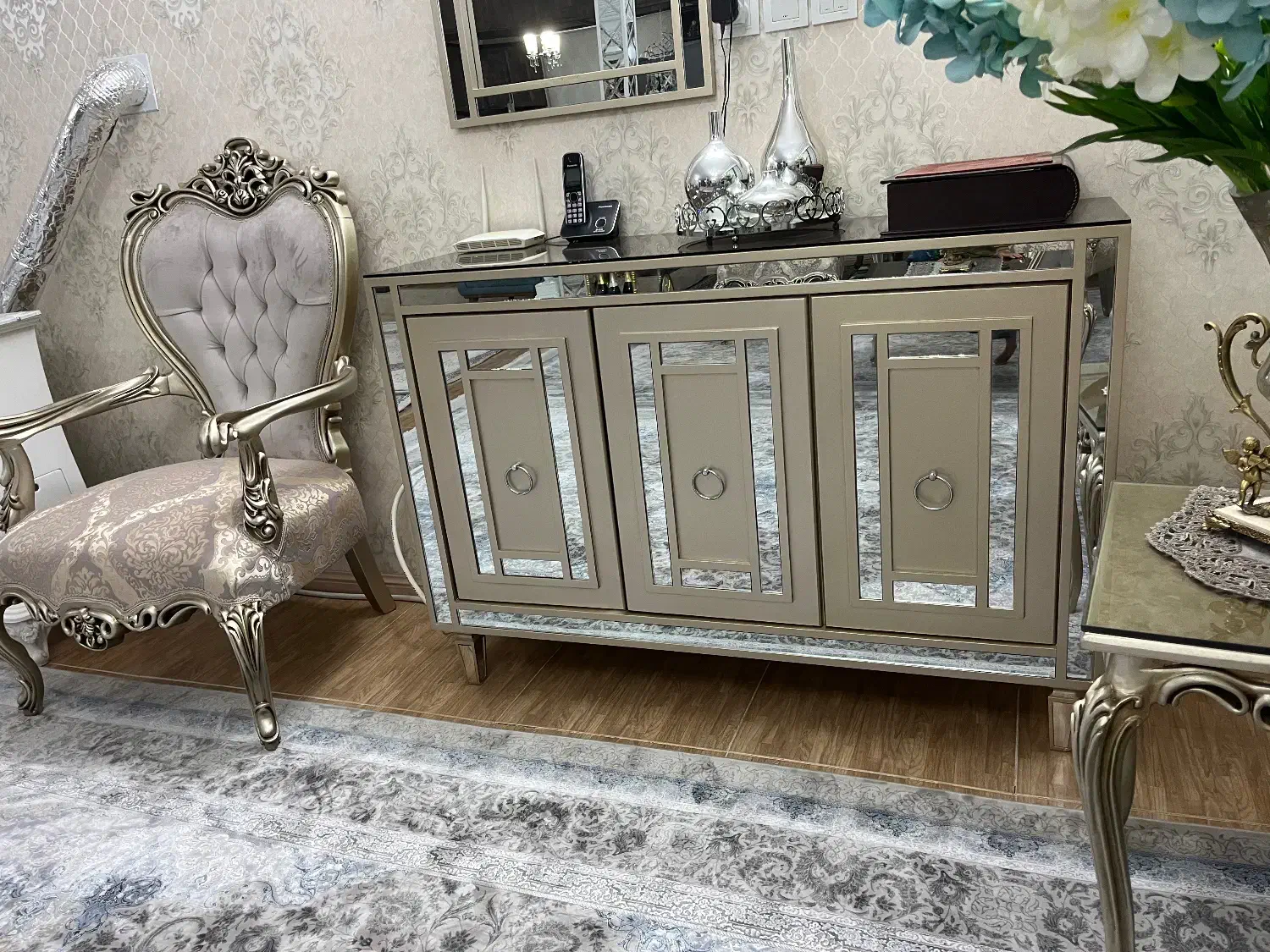 اینه کنسول|بوفه، ویترین، کنسول|اشتهارد, |دیوار