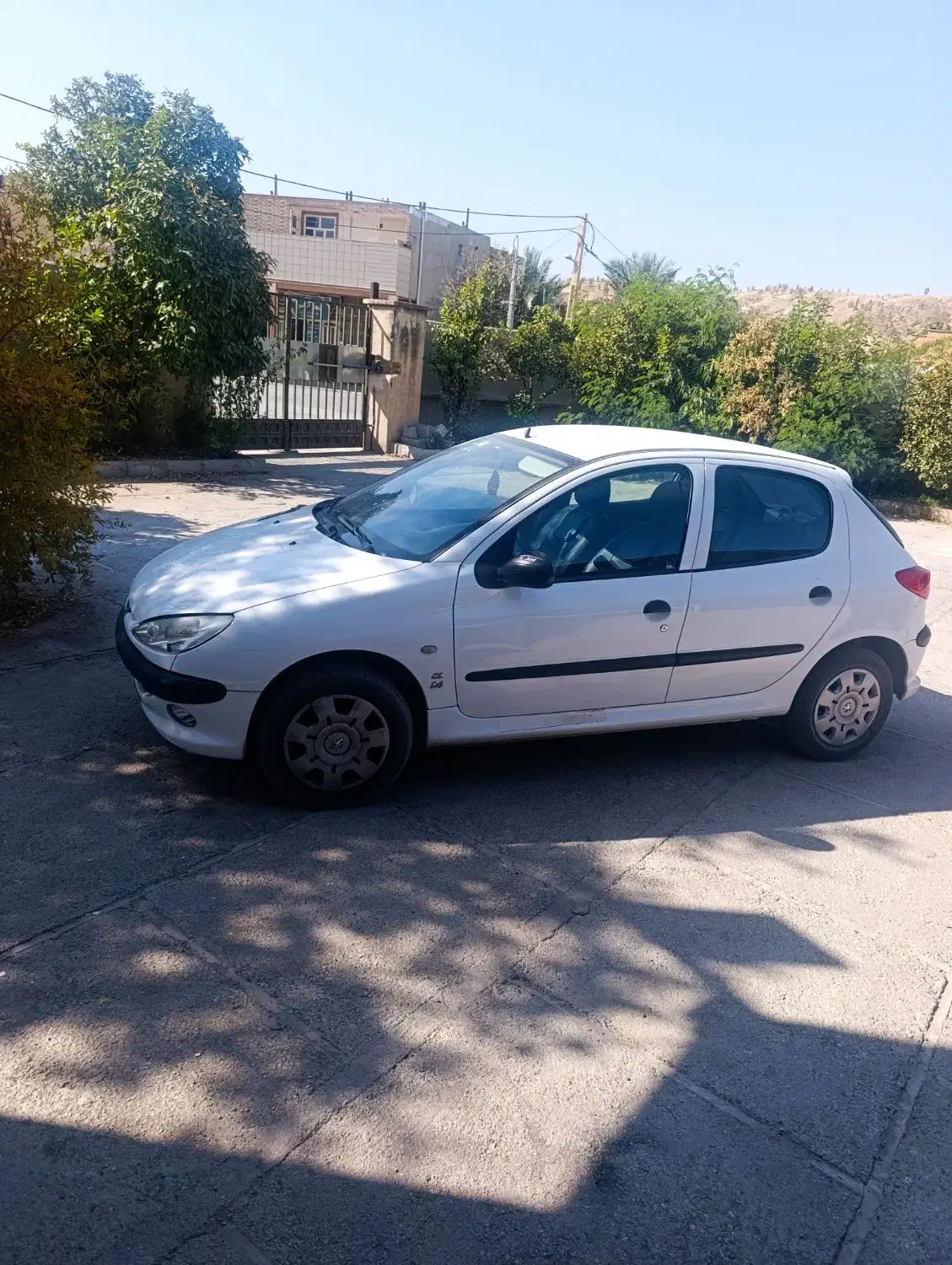 ۲۰۶ مدل ۹۷ کم کارکرد ۳۰ هزار کیلومتر  دره شهر|خودرو سواری و وانت|دره شهر, |دیوار