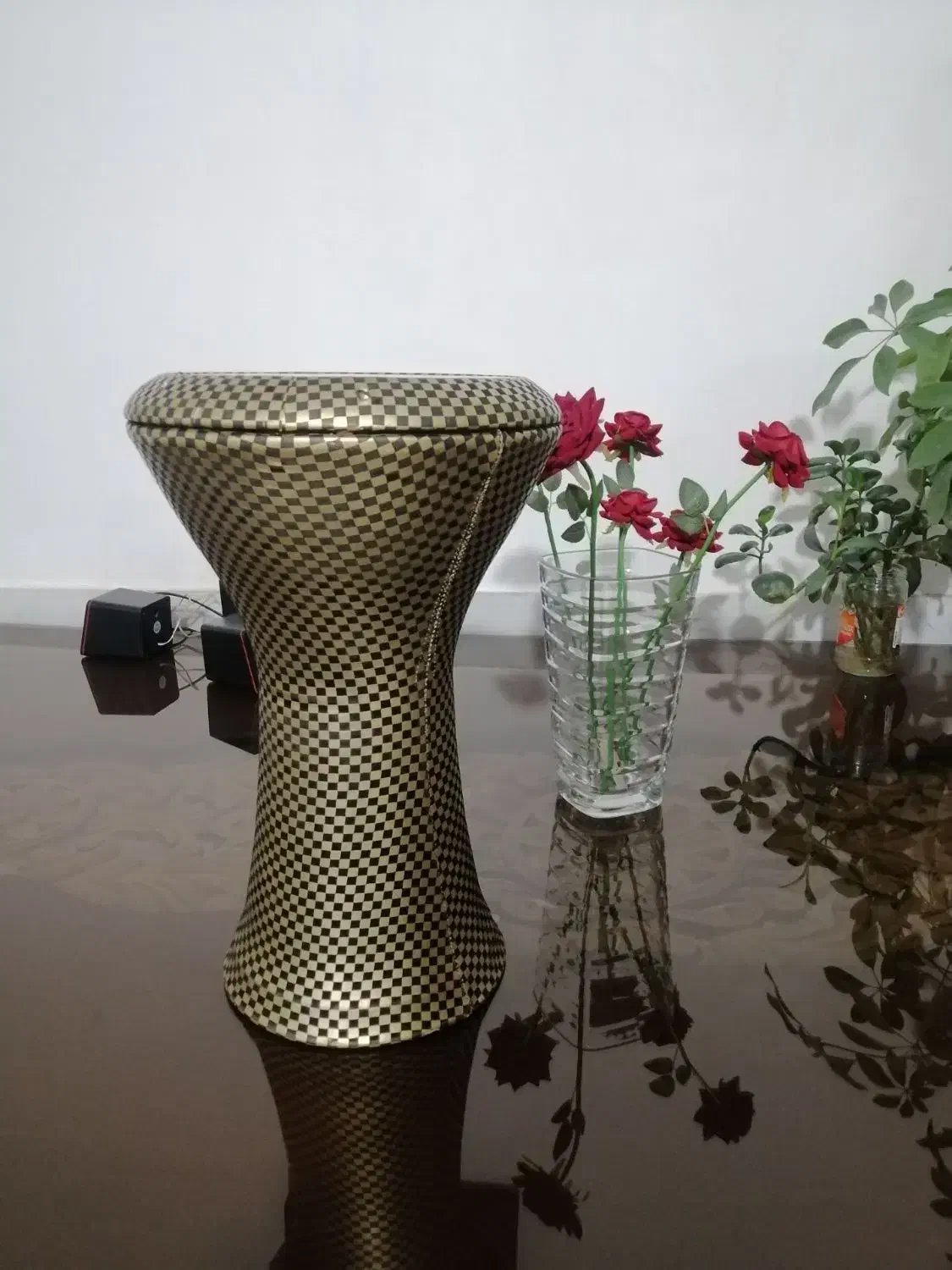 تمپو داربوکا تمیز فروشی|درام و پرکاشن|زاوه, |دیوار