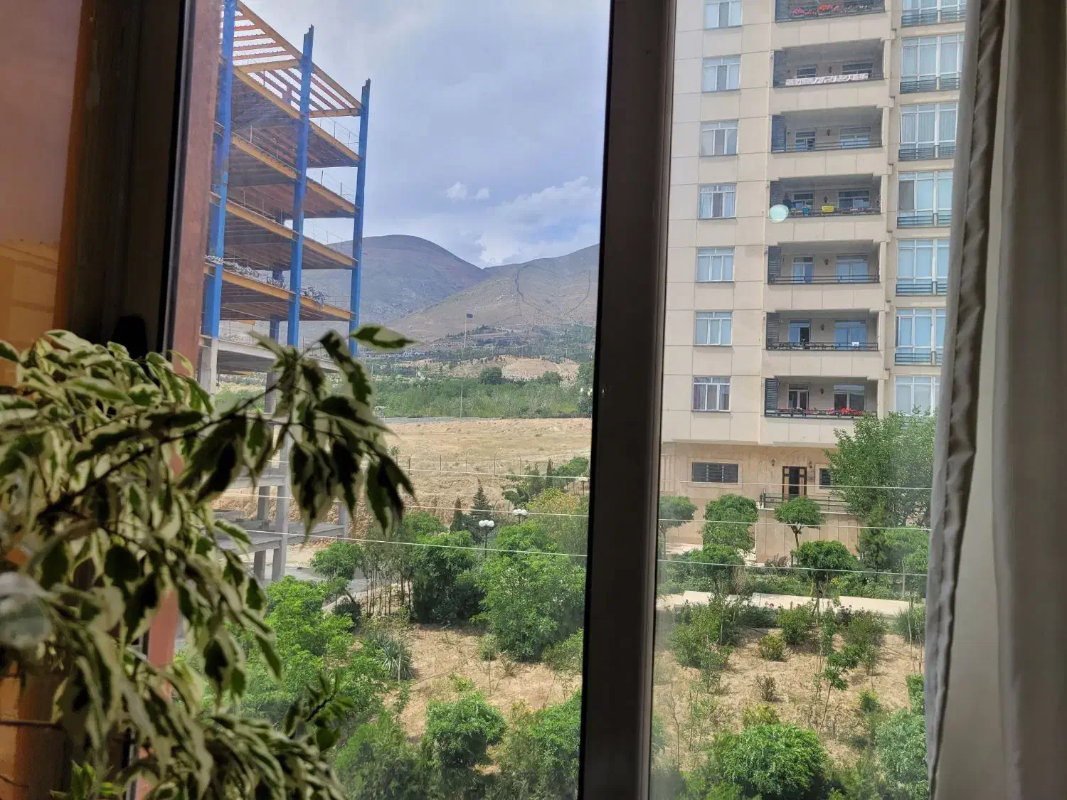 استخدام خانم جهت امور منزل|استخدام سرایداری و نظافت|تهران, شهرک غرب|دیوار