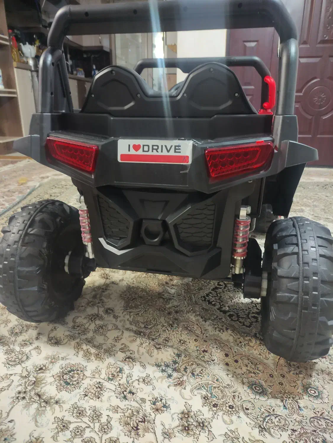 ماشین شارژی نو رو فرش استفاده شده ا|اسباببازی|اردبیل, |دیوار