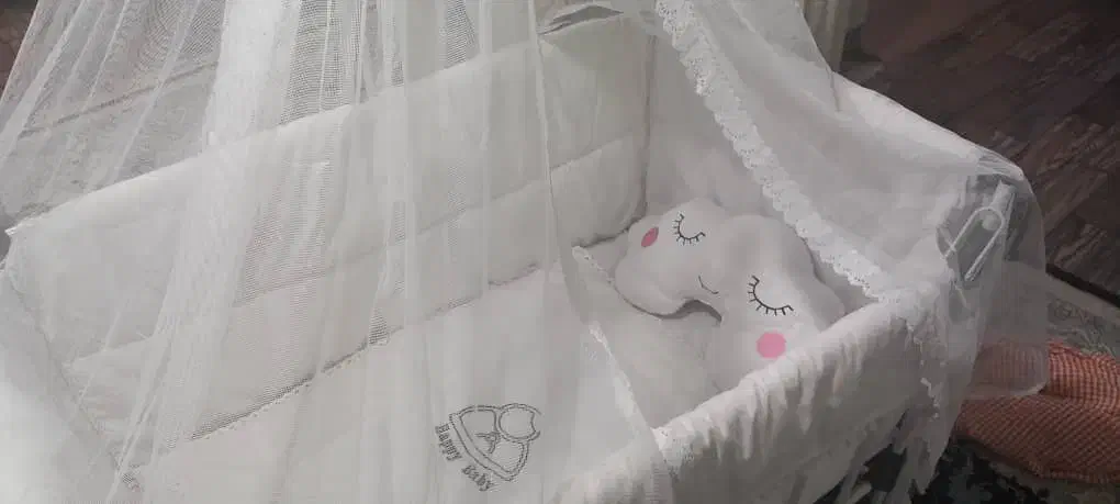 گهواره نوزاد|تخت و سرویس خواب|اصفهان, عطار نیشابوری|دیوار