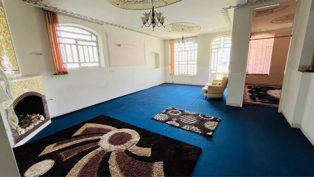 طبقه‌دوم مستقل ۲۰۰متر۳خواب بلوارگلستان-استادشهریار|اجارهٔ خانه و ویلا|شیراز, حافظیه|دیوار