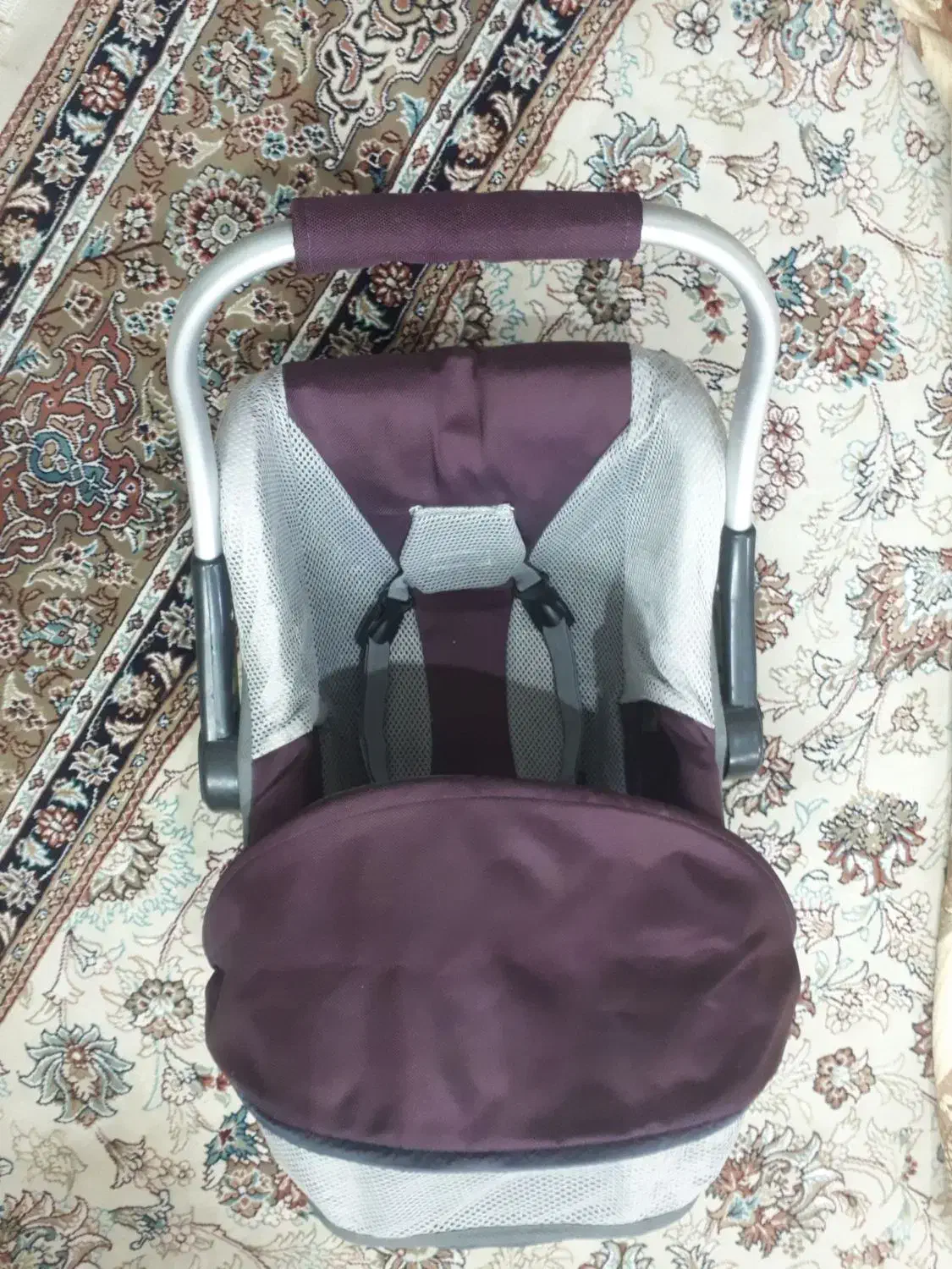 کریر تمیز، مرتب|تخت و صندلی بچه|بیرجند, |دیوار