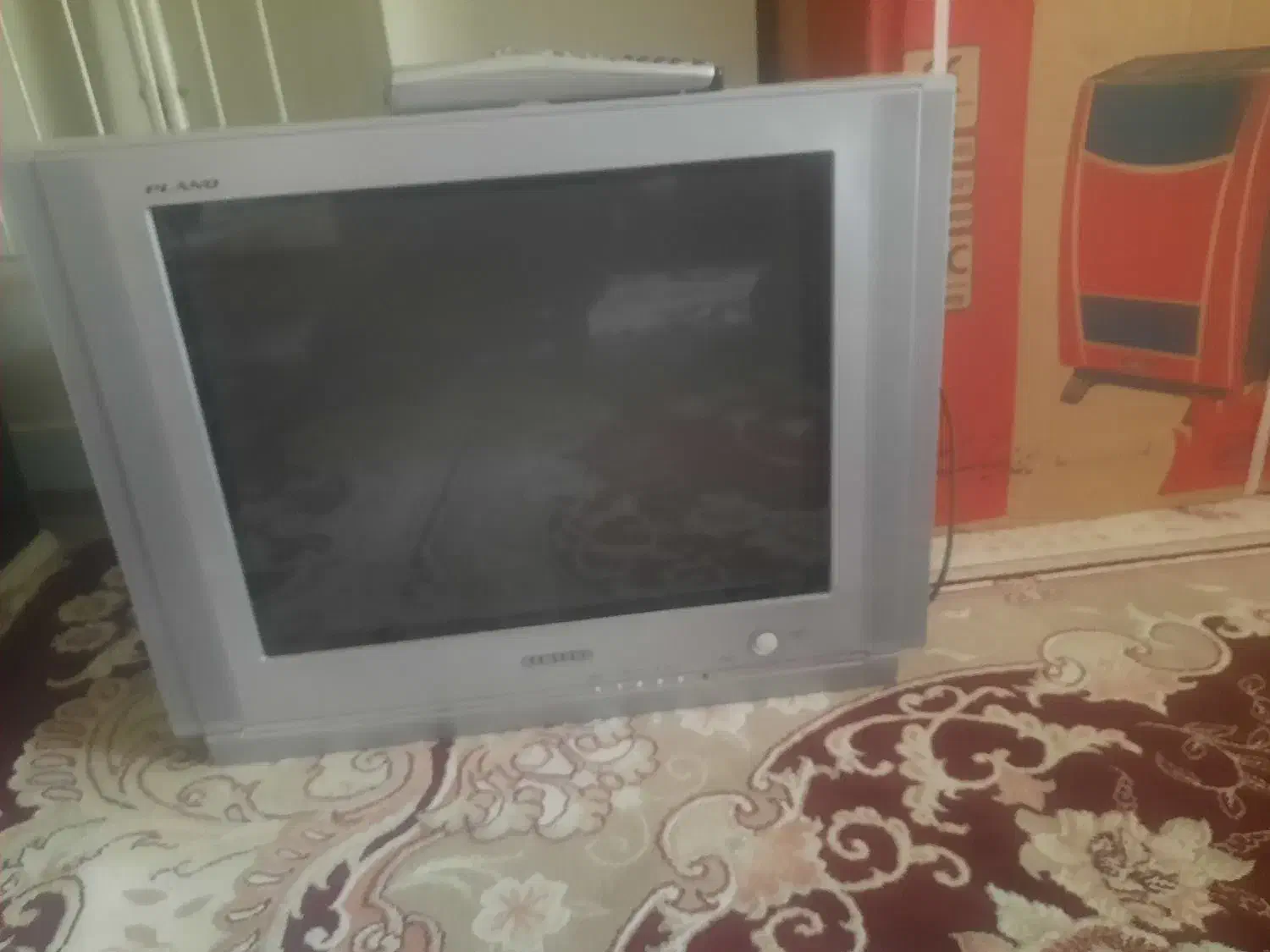 تلوزیون سامسونگ قدیمی ۲۱|تلویزیون و پروژکتور|رودسر, |دیوار