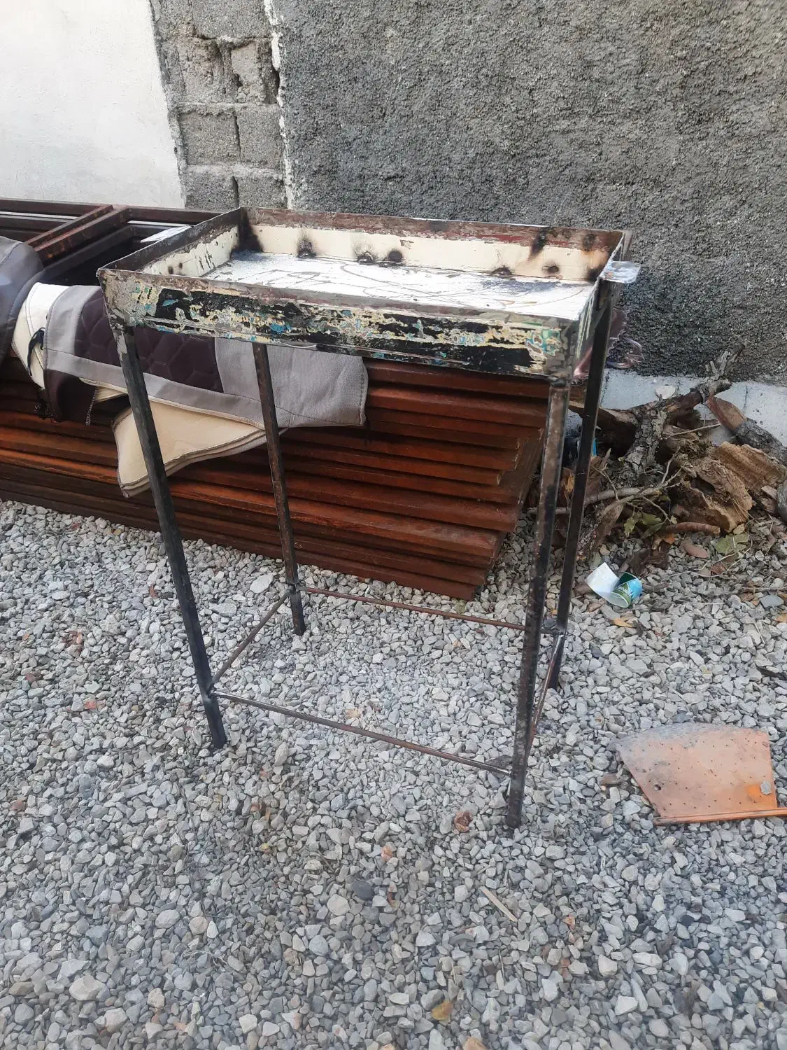 منقل کبابی پایه دار|اجاق گاز و لوازم برقی پختوپز|ایلام, |دیوار