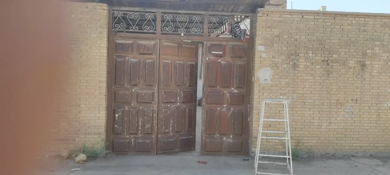 رنگ آمیزی درب و پنجره|خدمات پیشه و مهارت|بهبهان, |دیوار