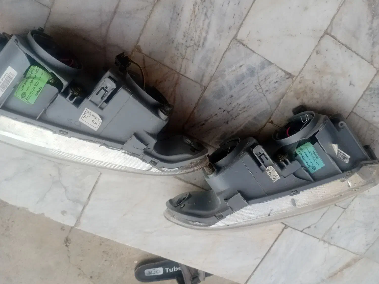 چراغ جلوپژوپارس|قطعات یدکی و لوازم جانبی|کردکوی, |دیوار