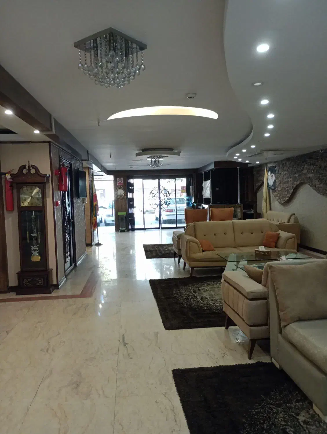 استخدام خانه دار هتل|استخدام سرایداری و نظافت|مشهد, امام رضا (ع)|دیوار