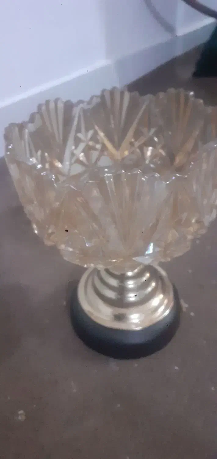 کریستال قدیمی|کلکسیون اشیاء عتیقه|رشت, قاسمیه|دیوار