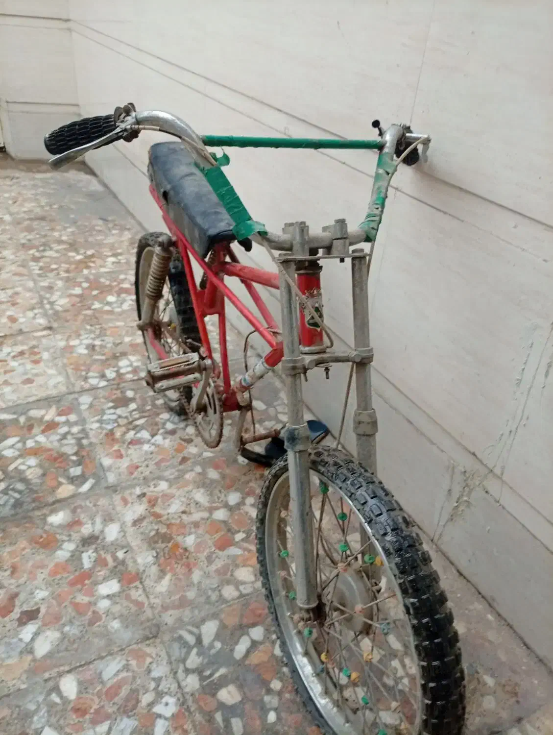 دوچرخه عتیقه|کلکسیون اشیاء عتیقه|اهواز, گلدشت|دیوار