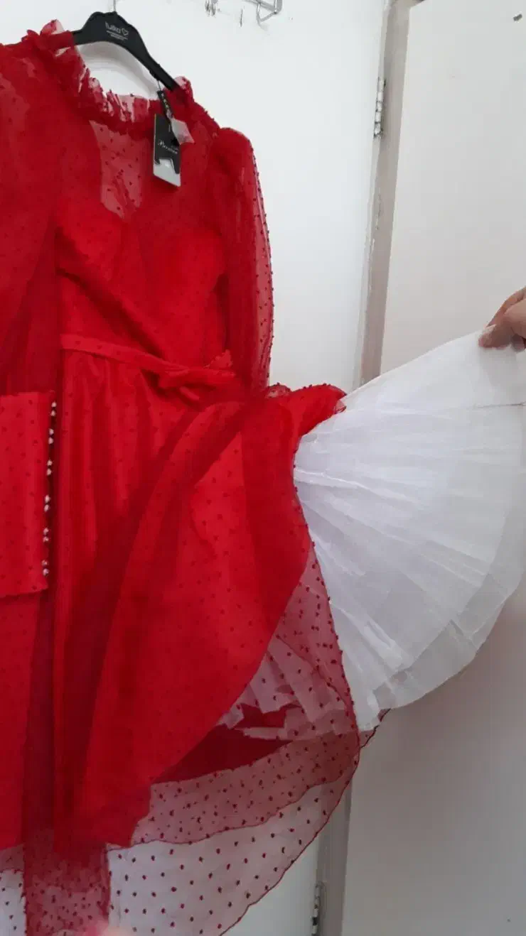 لباس مجلسی عروسکی پفی قرمز نو ۳۶|لباس|اسلامشهر, شهرک مهدیه|دیوار