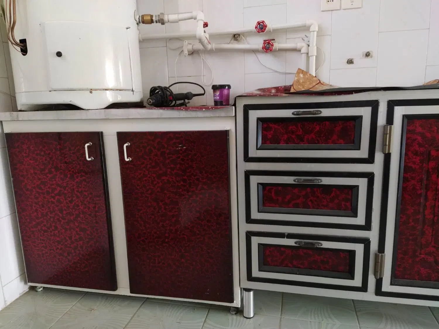 کابینت آلومینیومی آشپزخانه سینک شیر آلات درب چوبی|مصالح و تجهیزات ساختمان|خمینی‌شهر, |دیوار