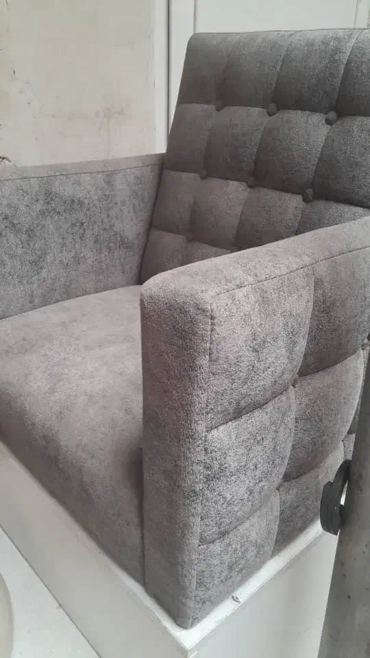 سرشور و صندلی پدیکور|آرایشگاه و سالنهای زیبایی|ارومیه, |دیوار