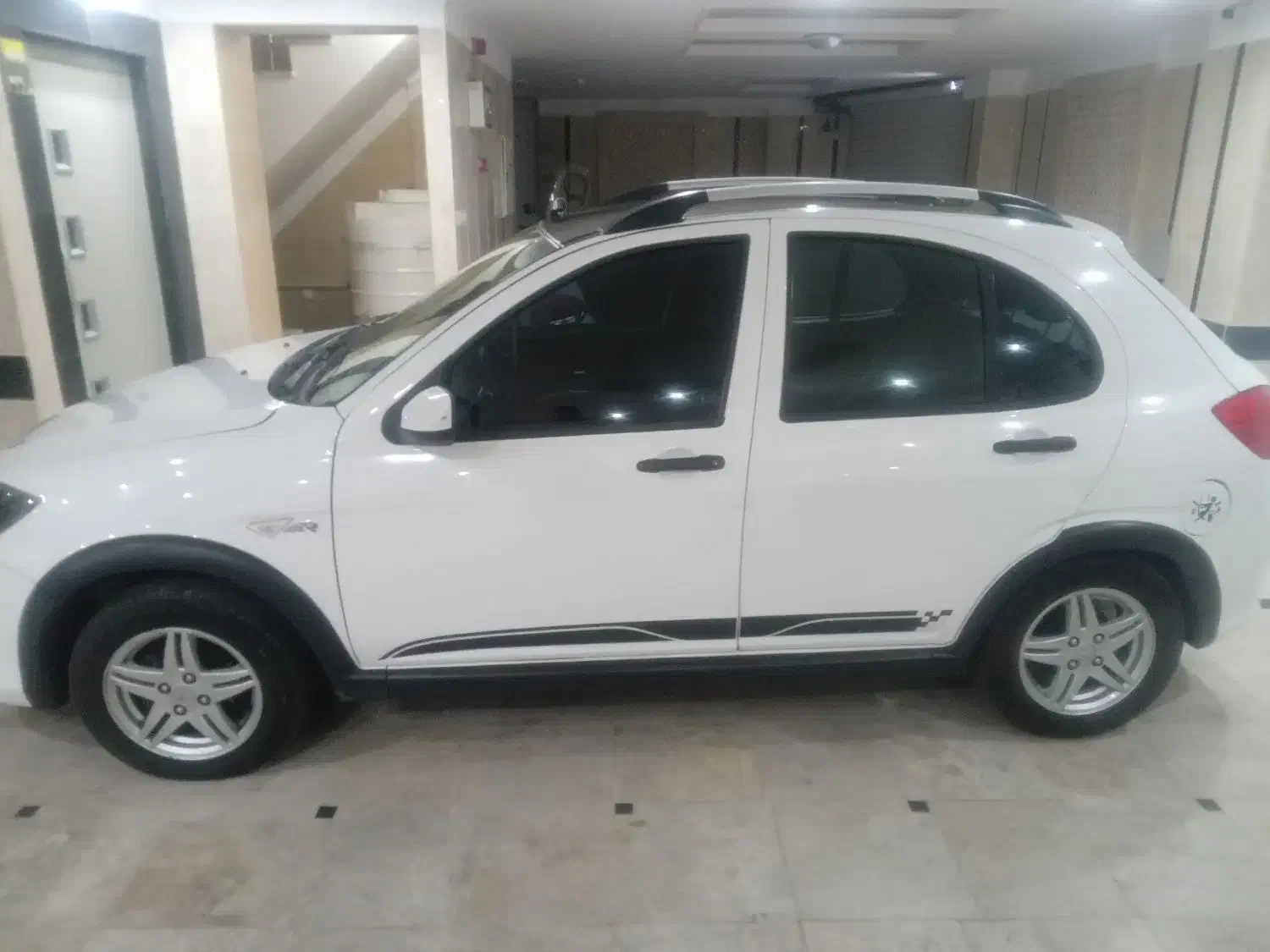 کوئیک R|خودرو سواری و وانت|تهران, دولاب|دیوار