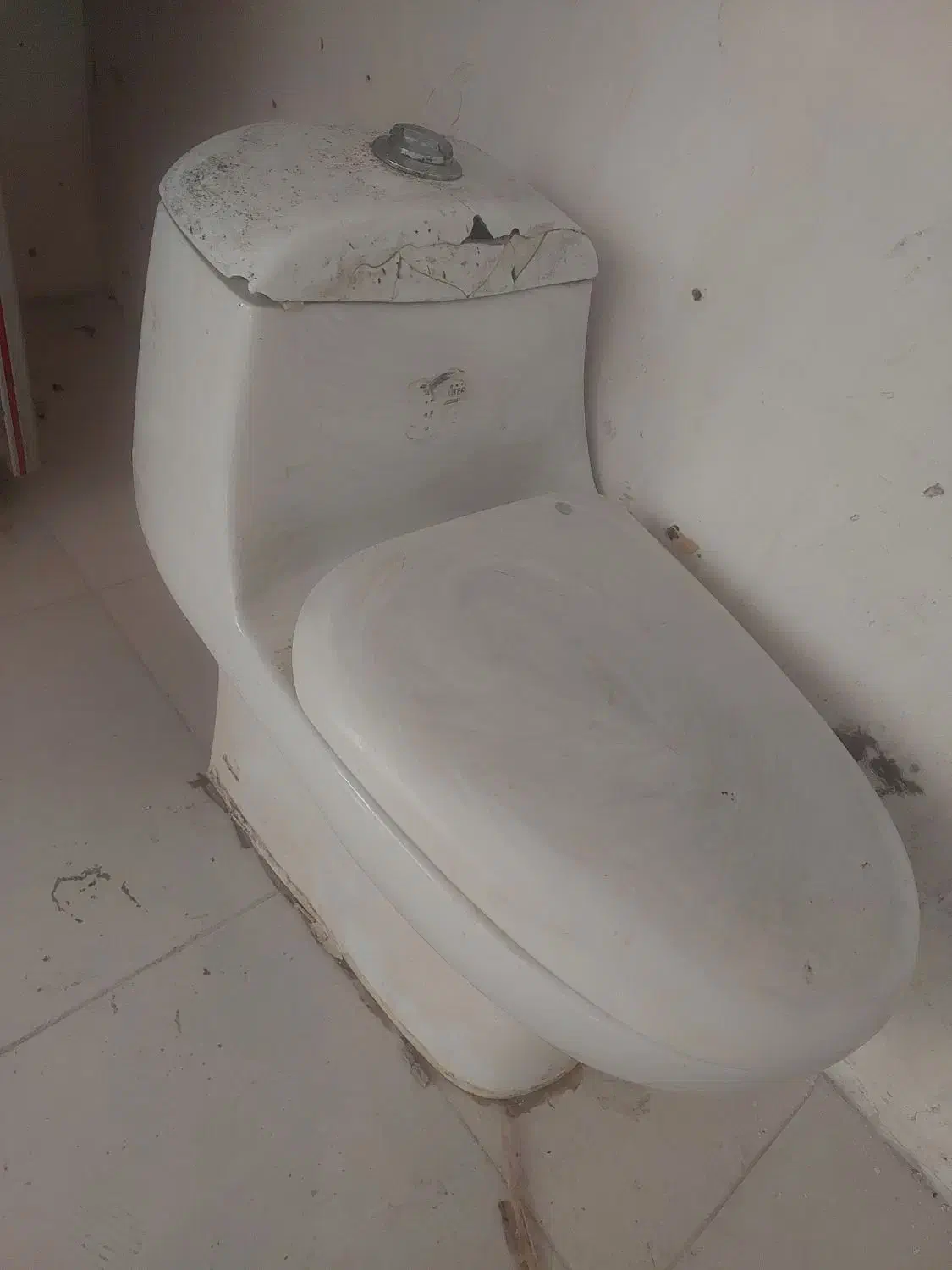 توالت فرنگی سالم سالم|لوازم سرویس بهداشتی|قشم, |دیوار