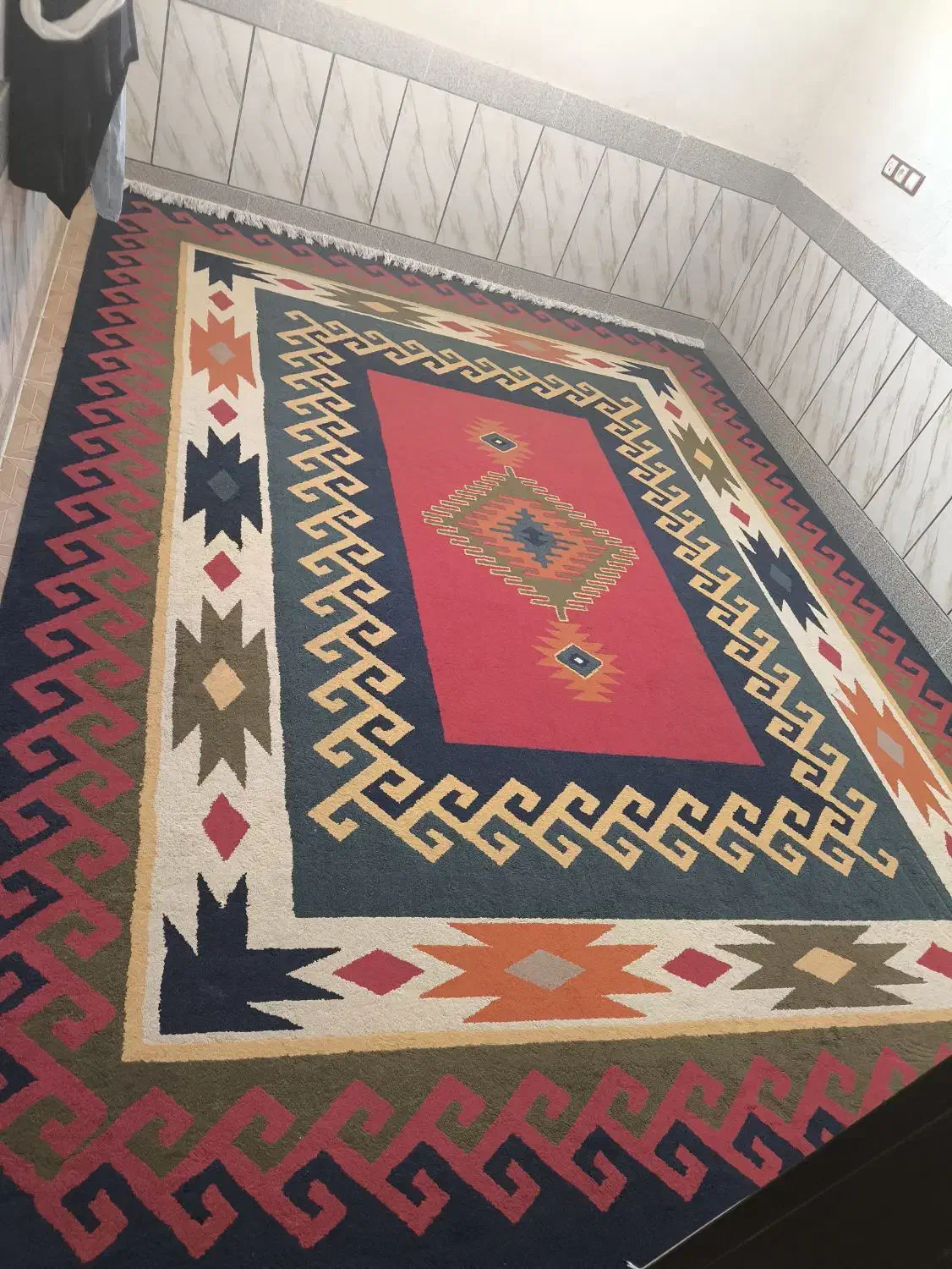 قالی ۱۲ متری و ۶ متری|فرش|فیروزآباد (فارس), |دیوار