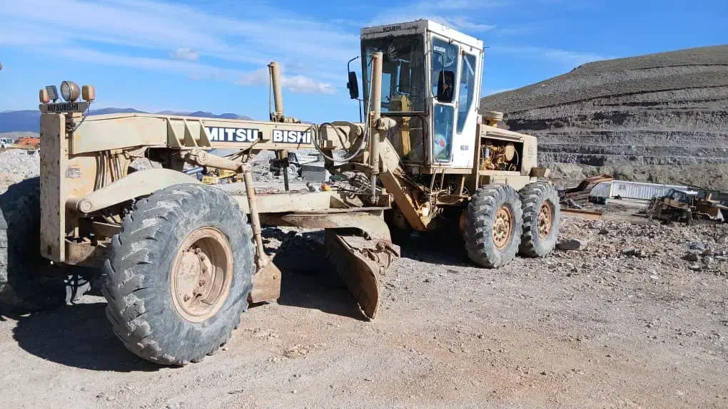 گریدر میتسوبیشی|خودرو سنگین|ورزقان, |دیوار