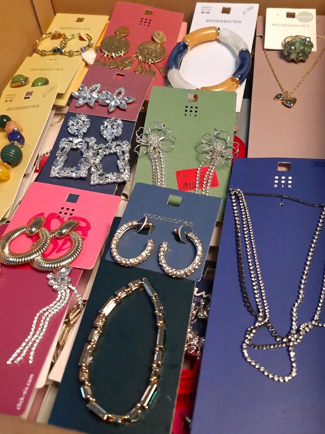 بدلیجات کیلویی|بدلیجات|اندیشه, اندیشه فاز ۴|دیوار