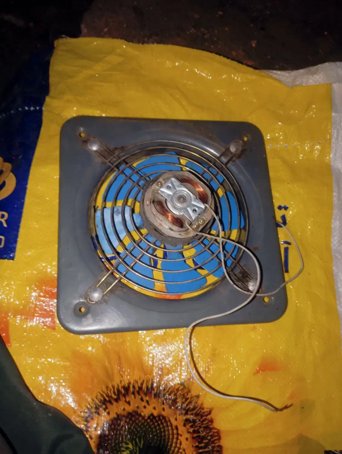 فن تهویه هوا کم کار در حد نو|پنکه و تصفیه‌کنندهٔ هوا|زاهدان, |دیوار