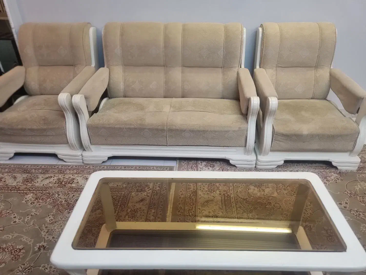 مبل هفت نفره با میز و شش صندلی آهنی|مبلمان خانگی و میز عسلی|گرگان, |دیوار