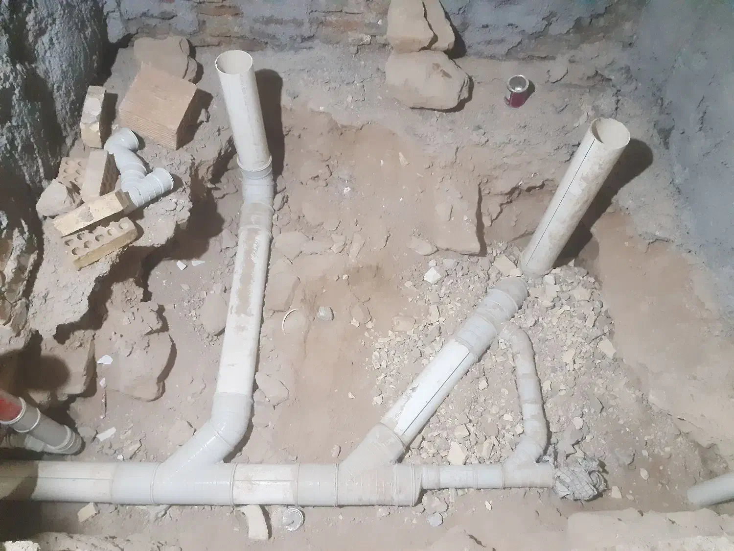 لوله آب و فاضلاب لوله کشی گاز برق کاری ساختمان|خدمات پیشه و مهارت|شوشتر, |دیوار