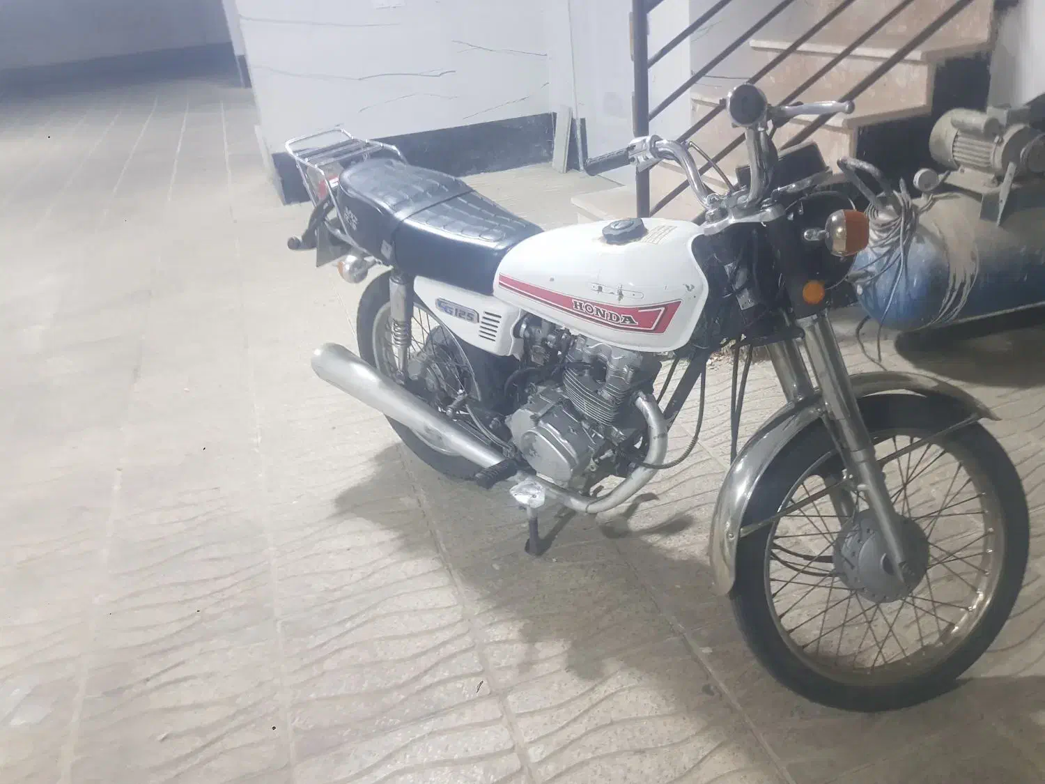 موتور هندا سی جی ۱۲۵ سالم|موتورسیکلت|ابهر, |دیوار