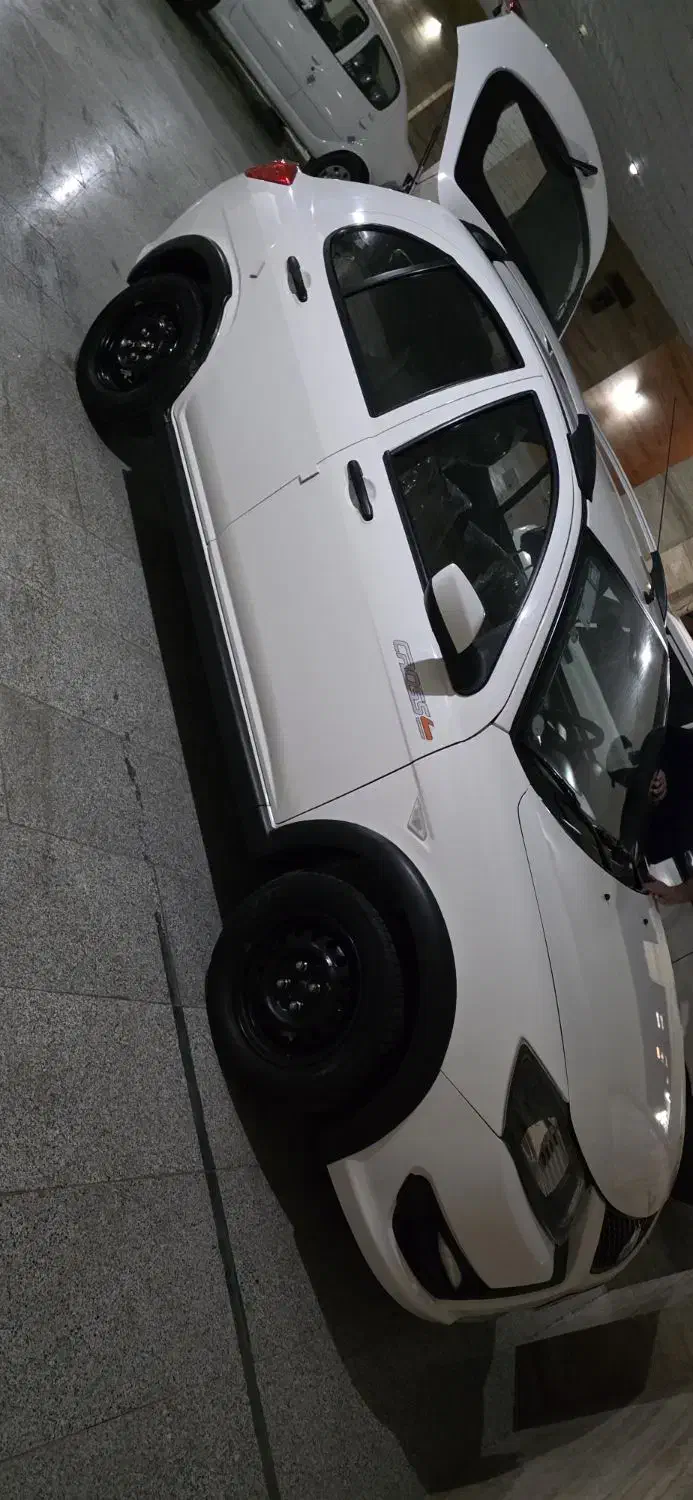 کویک ۴۰۳ معاوضه با پارس|خودرو سواری و وانت|بندرعباس, |دیوار