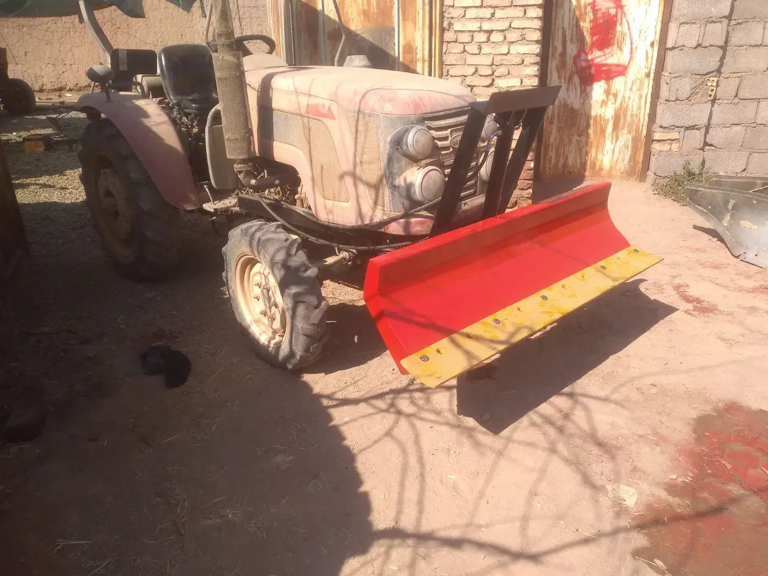 تولید وساخت ادوات تراکتور|ماشین‌آلات صنعتی|بم, |دیوار