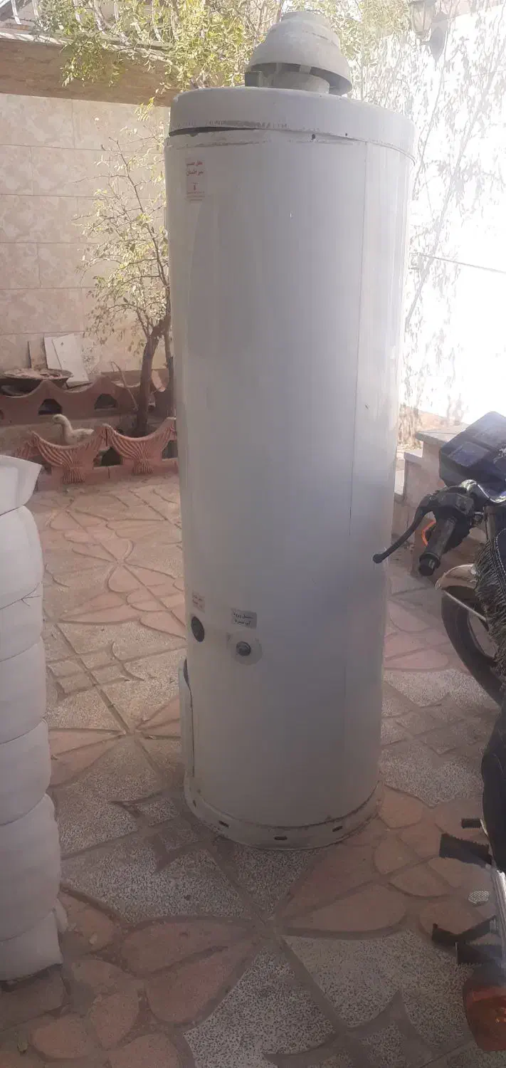 آبگرمکن مخزن دار ۱۴۰لیتری|آبگرمکن، پکیج، شوفاژ|کوهپایه, |دیوار