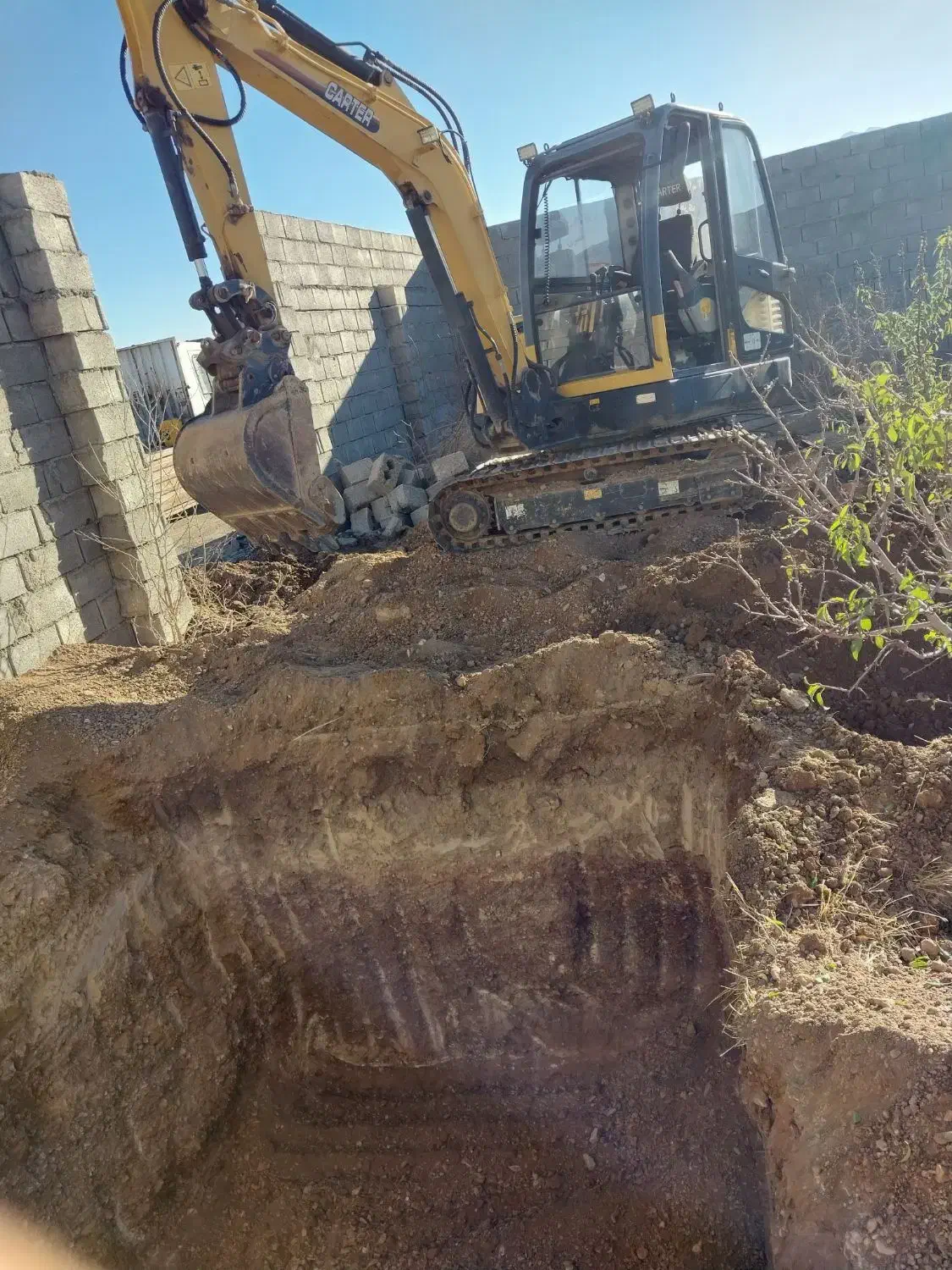 مینی بیل مکانیکی|خدمات حمل و نقل|نجف‌آباد, امیرآباد|دیوار