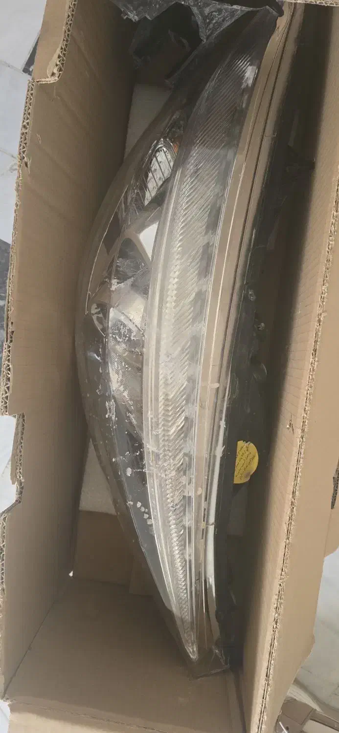 چراغ جلو ۲۰۷ و رادیات کولر|قطعات یدکی و لوازم جانبی|قم, بکایی|دیوار