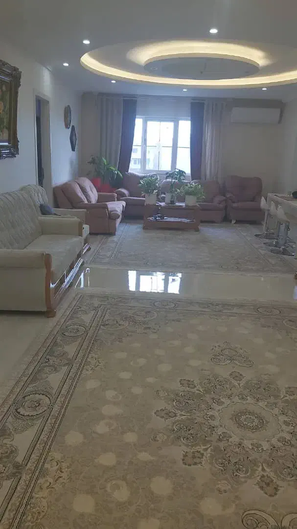 فروش واحد ۳ خوابه ۱۳۵ متری خوش نقشه در شهید نظری|فروش آپارتمان|رشت, قاسمیه|دیوار