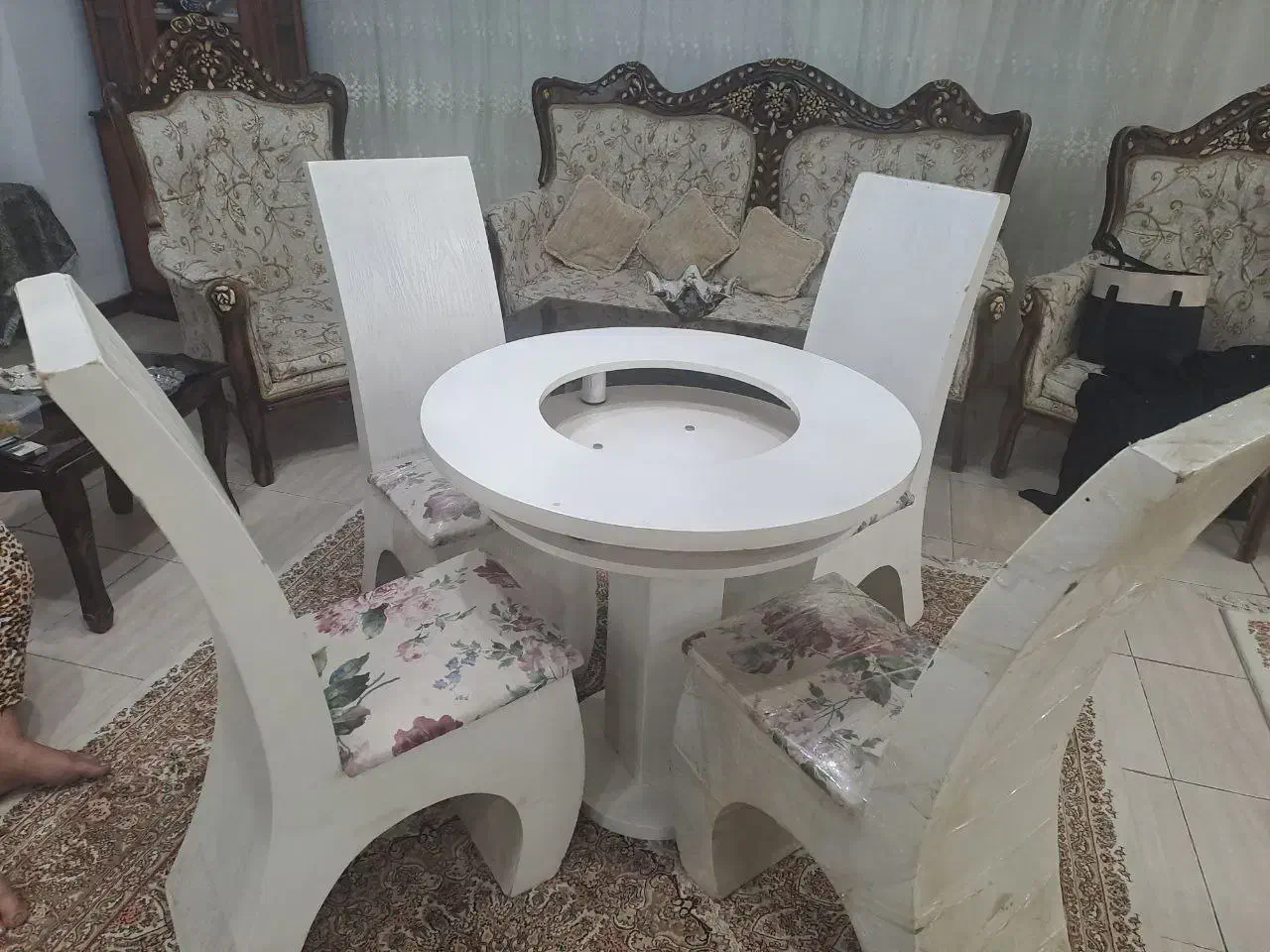 میز ناهار خوری ۴ نفره|میز و صندلی غذاخوری|ملارد, |دیوار