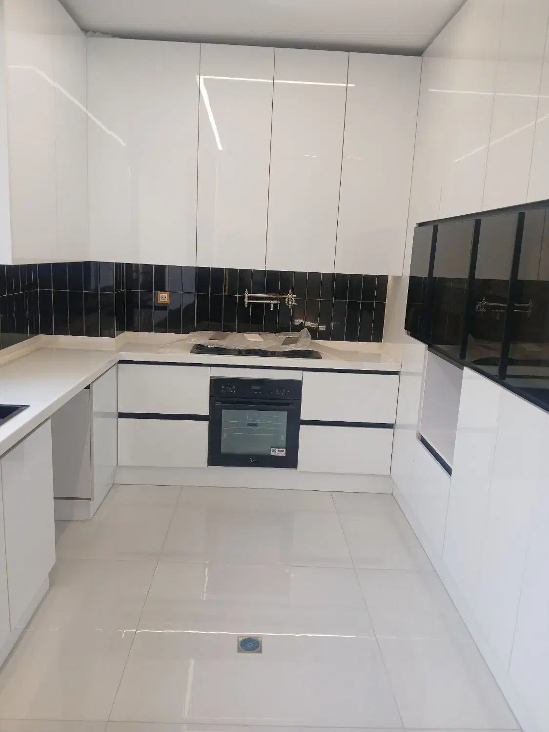 ۱۳۰ متر تک واحدی فول روف گاردن جکوزی بسیار شیک|فروش آپارتمان|تهران, فاطمی|دیوار