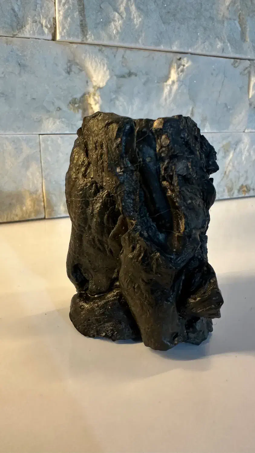 شهاب سنگ|کلکسیون اشیاء عتیقه|تایباد, |دیوار