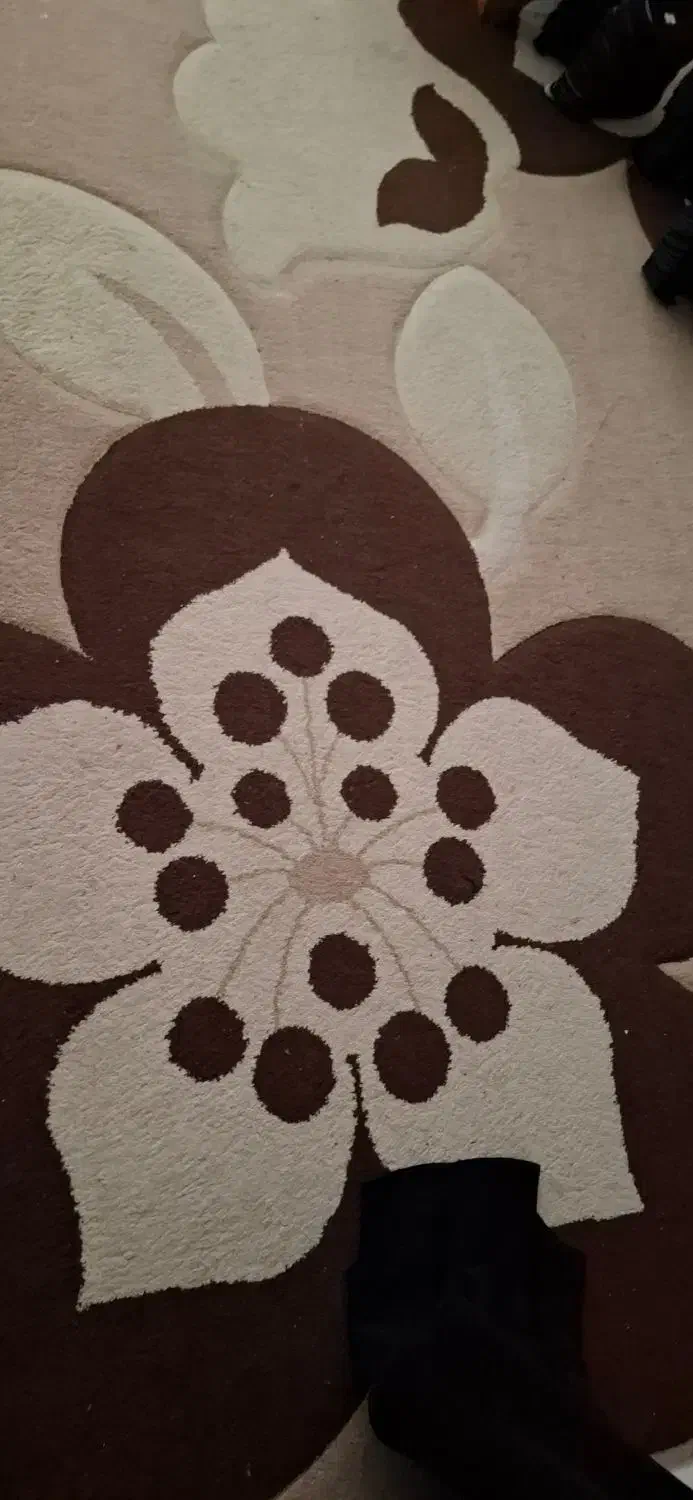 فرش|فرش|تهران, آذری|دیوار