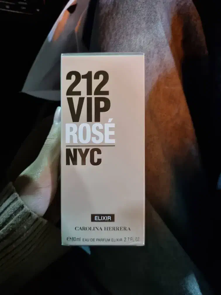 عطراصلیزنانه کارولینا هرر212 ویآیپی رز الکسیر|آرایشی، بهداشتی، درمانی|اوز, |دیوار