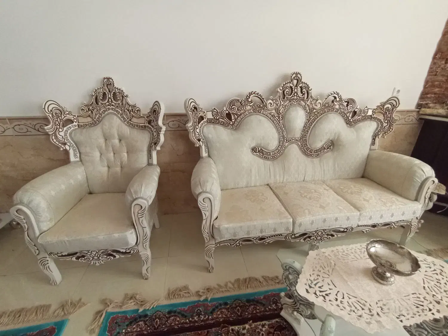 مبل و نهارخوری معاوضه با مبل راحتی هم دارم|مبلمان خانگی و میز عسلی|رفسنجان, |دیوار