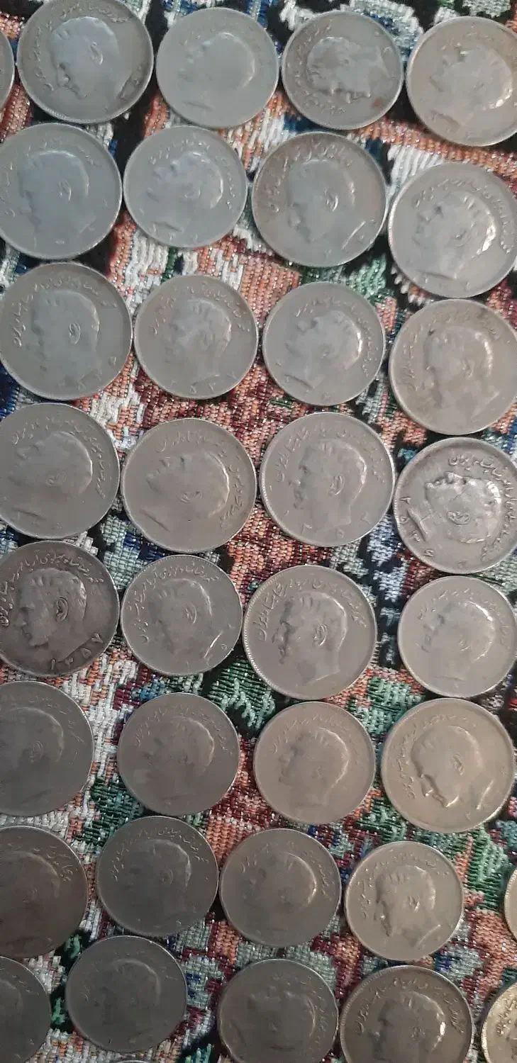 تعدادی سکه شاهنشاهی دونه ۱۰۰|کلکسیون سکه، تمبر، اسکناس|اسفراین, |دیوار