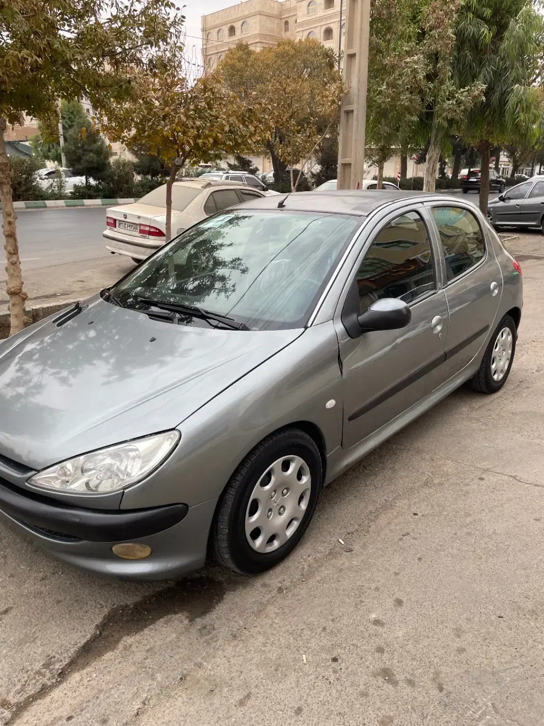 ۲۰۶ تمیز و مرتب|خودرو سواری و وانت|قم, شهدا|دیوار