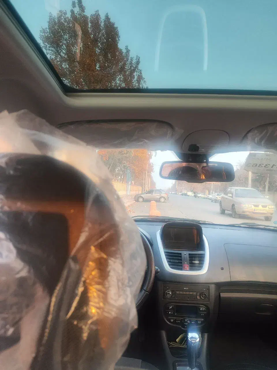 207اتومات سقف شیشه ای ارتقائ یافته|خودرو سواری و وانت|ارومیه, |دیوار